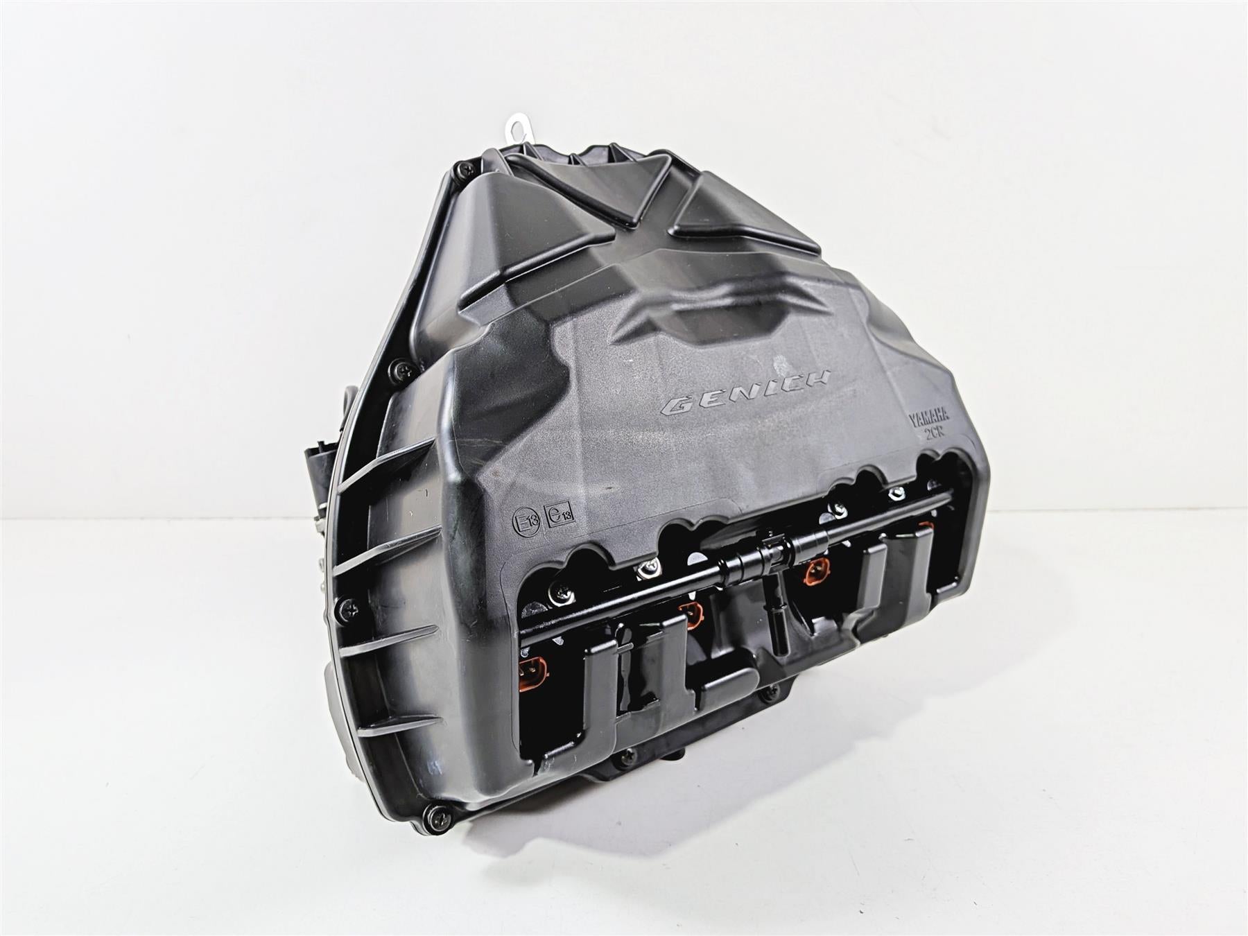 2016 Yamaha YZF R1 RN32 Air Box Cleaner & Injectors 2CR-14411-00-00 {{ shop.shopifyCountryName }} - Mototech271