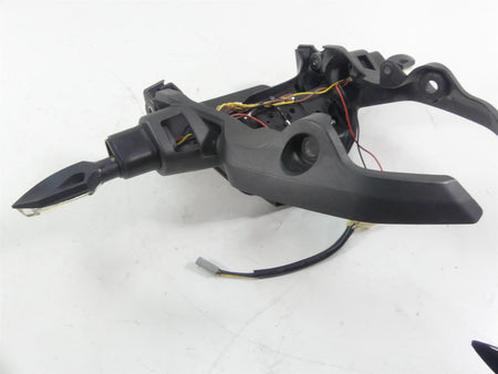 2015 Yamaha MT09 FZ09 Front Stay Headlight Holder Visor 1RC-2832V-00-00 {{ shop.shopifyCountryName }} - Mototech271