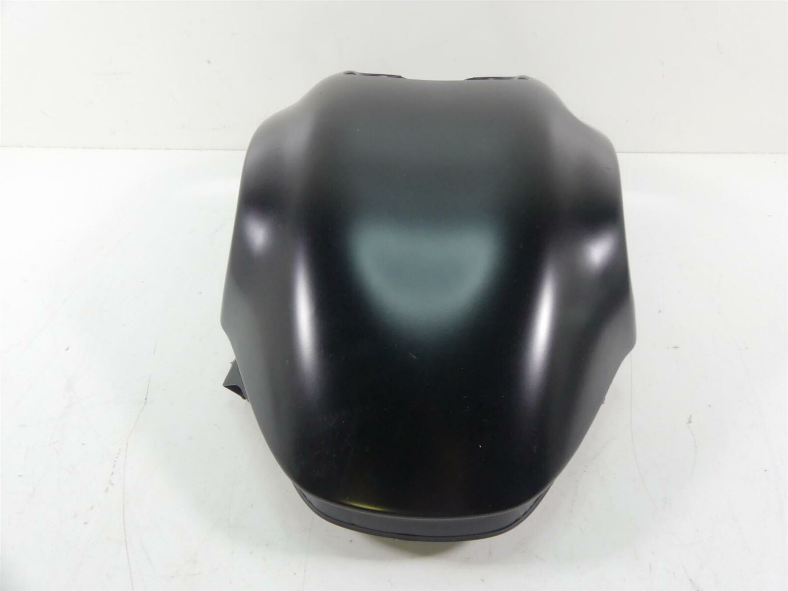 2020 Yamaha VMX17 1700 Center Fuel Gas Tank Air Box Cover - Dent 2S3-2171A-00-PA {{ shop.shopifyCountryName }} - Mototech271