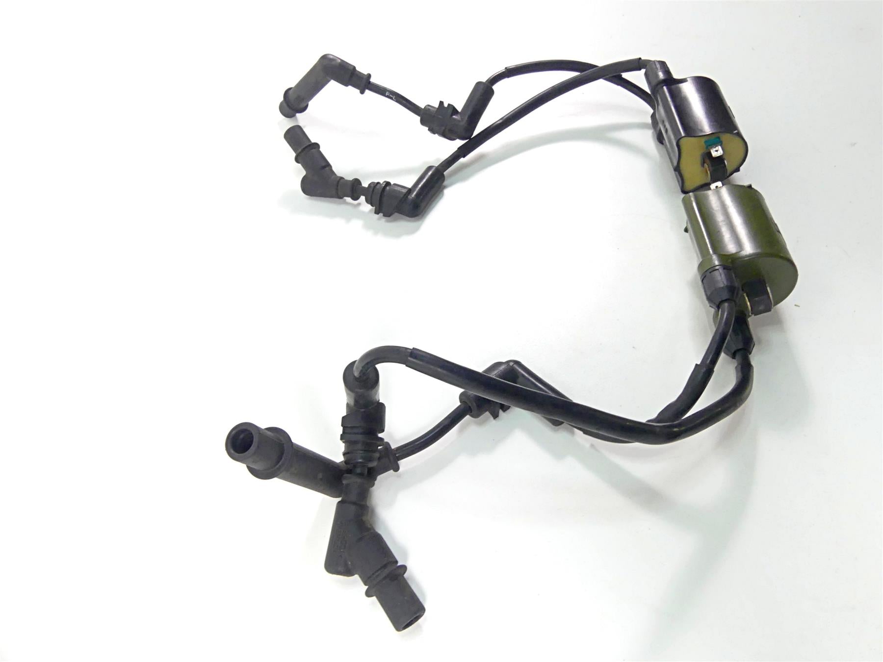 2002 Honda VTX1800 R Ignition Coil Pack Wires Set 30510-MCC-003 30510-MM8-003 {{ shop.shopifyCountryName }} - Mototech271