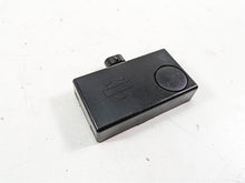 Load image into Gallery viewer, 2018 Harley Touring FLHXSE CVO Street Glide Siren Control Box Module 68958-07C | Mototech271
