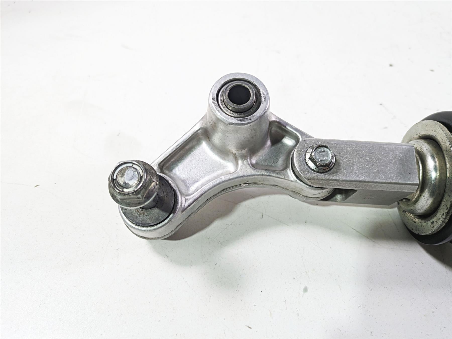 2018 Suzuki GSX1300 R Hayabusa Rear Shock Damper Suspension 62100-24FD0 {{ shop.shopifyCountryName }} - Mototech271