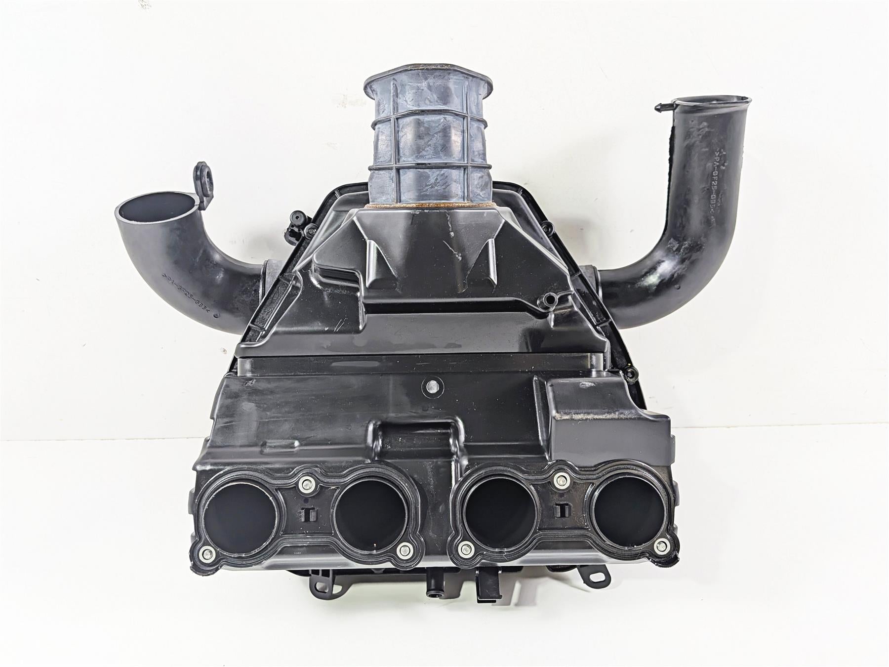 2023 Yamaha MT10 MTN1000 Air Box Cleaner Filter Set B5Y-14411-00-00 {{ shop.shopifyCountryName }} - Mototech271