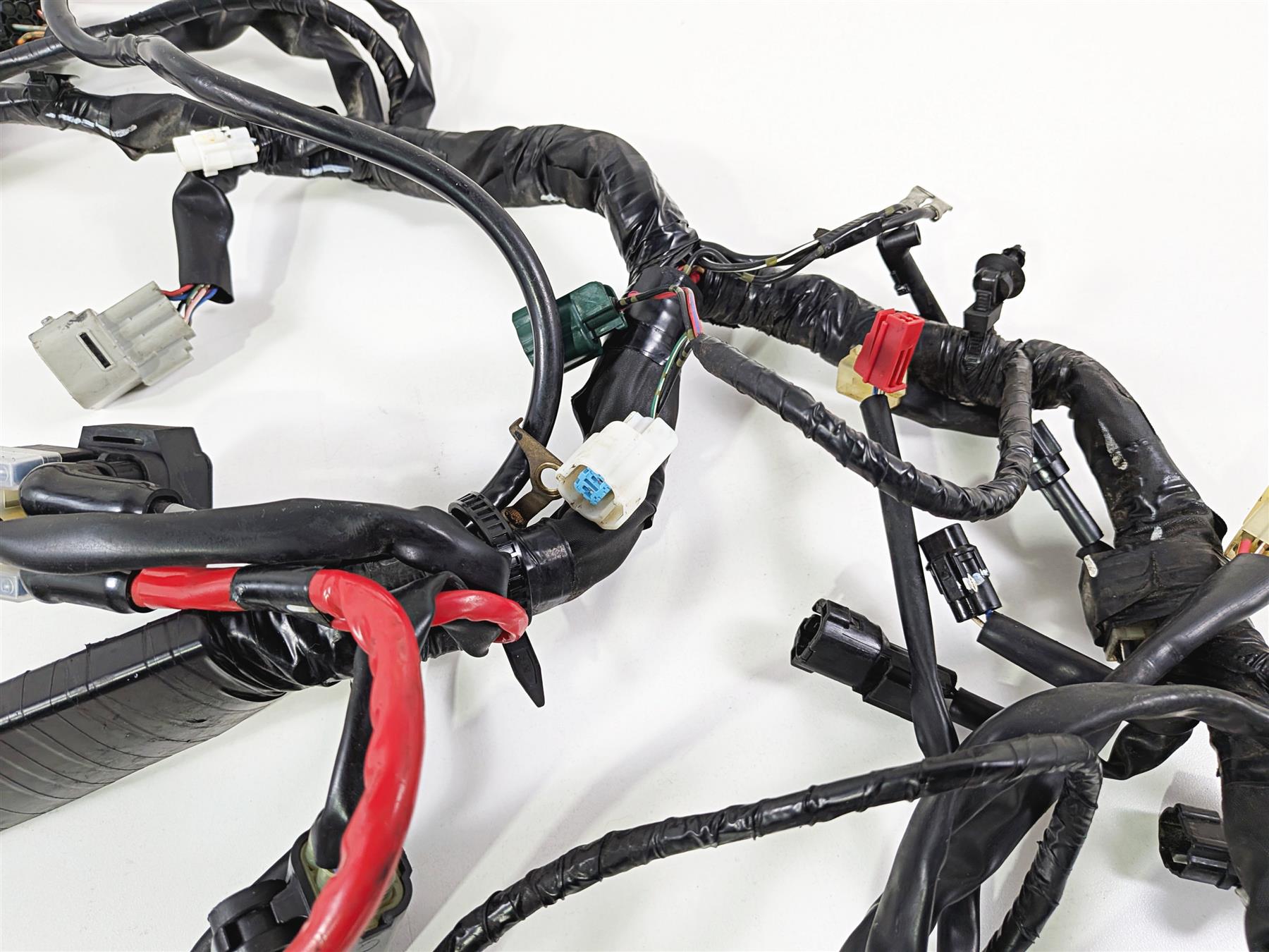 2008 Yamaha YZF R1 RN19 Wiring Harness Loom -Cut Taillight Wire 4C8-82590-40-00 {{ shop.shopifyCountryName }} - Mototech271