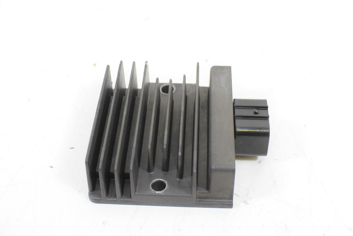 2018 Kawasaki EX650 Ninja Rectifier Voltage Regulator 21066-0750 {{ shop.shopifyCountryName }} - Mototech271