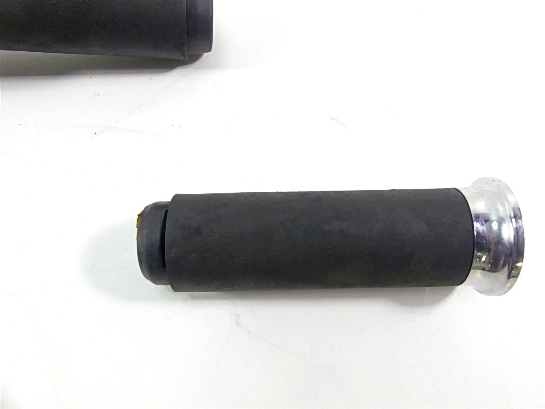 2007 Honda VTX1800 T2 Right Hand Control Switch + Grip Set 35013-MCH-010 {{ shop.shopifyCountryName }} - Mototech271