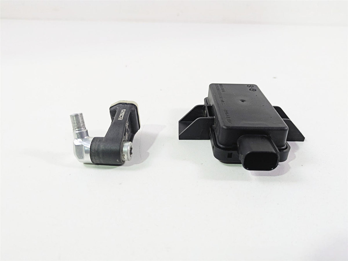 2018 KTM 1290 Super Duke R Tire Pressure Sensor & Module 61412033000 60312032000 {{ shop.shopifyCountryName }} - Mototech271