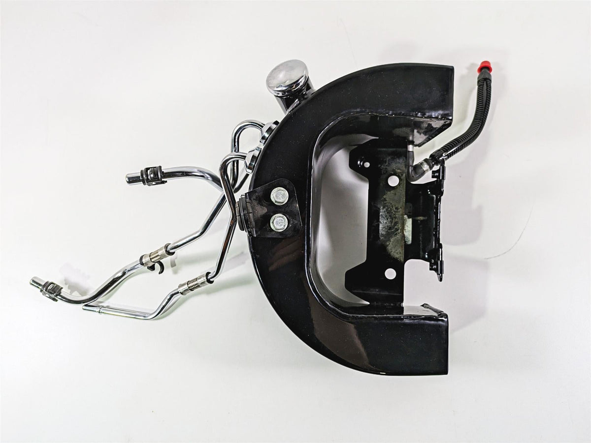 2009 Harley FLSTSB Cross Bones Oil Tank Reservoir & Lines - No Leaks 62507-09DH {{ shop.shopifyCountryName }} - Mototech271