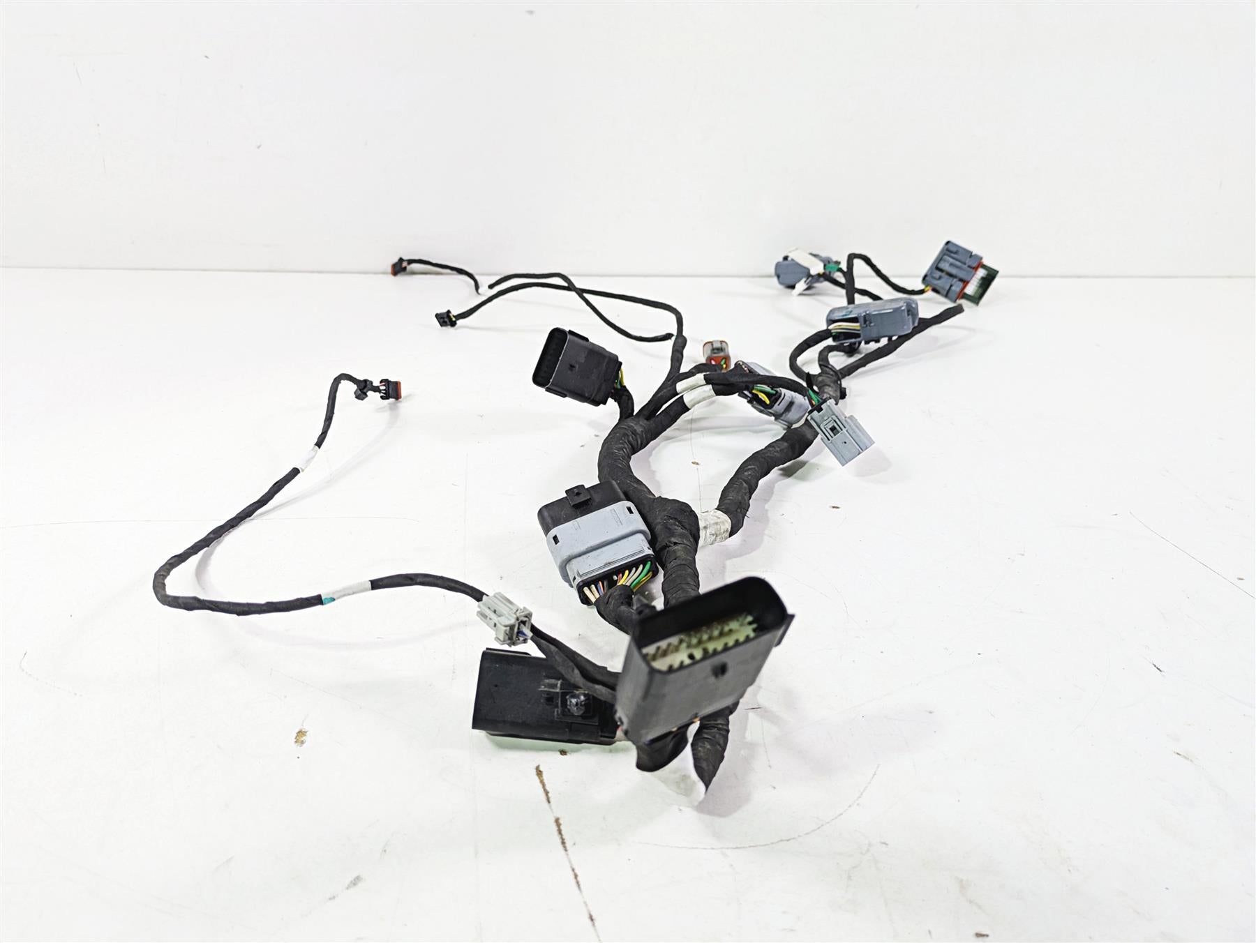 2019 Indian Chieftain Limited Front Nose Wiring Harness Loom No Cuts 2414627 {{ shop.shopifyCountryName }} - Mototech271