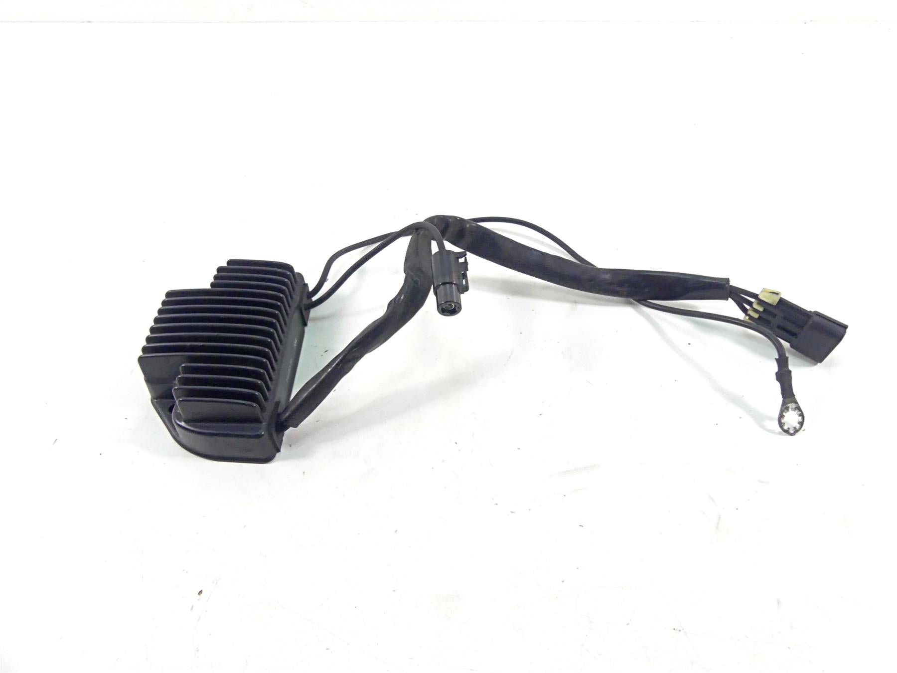 2005 Harley VRSCSE CVO V-Rod Rectifier Voltage Regulator 74440-01 {{ shop.shopifyCountryName }} - Mototech271