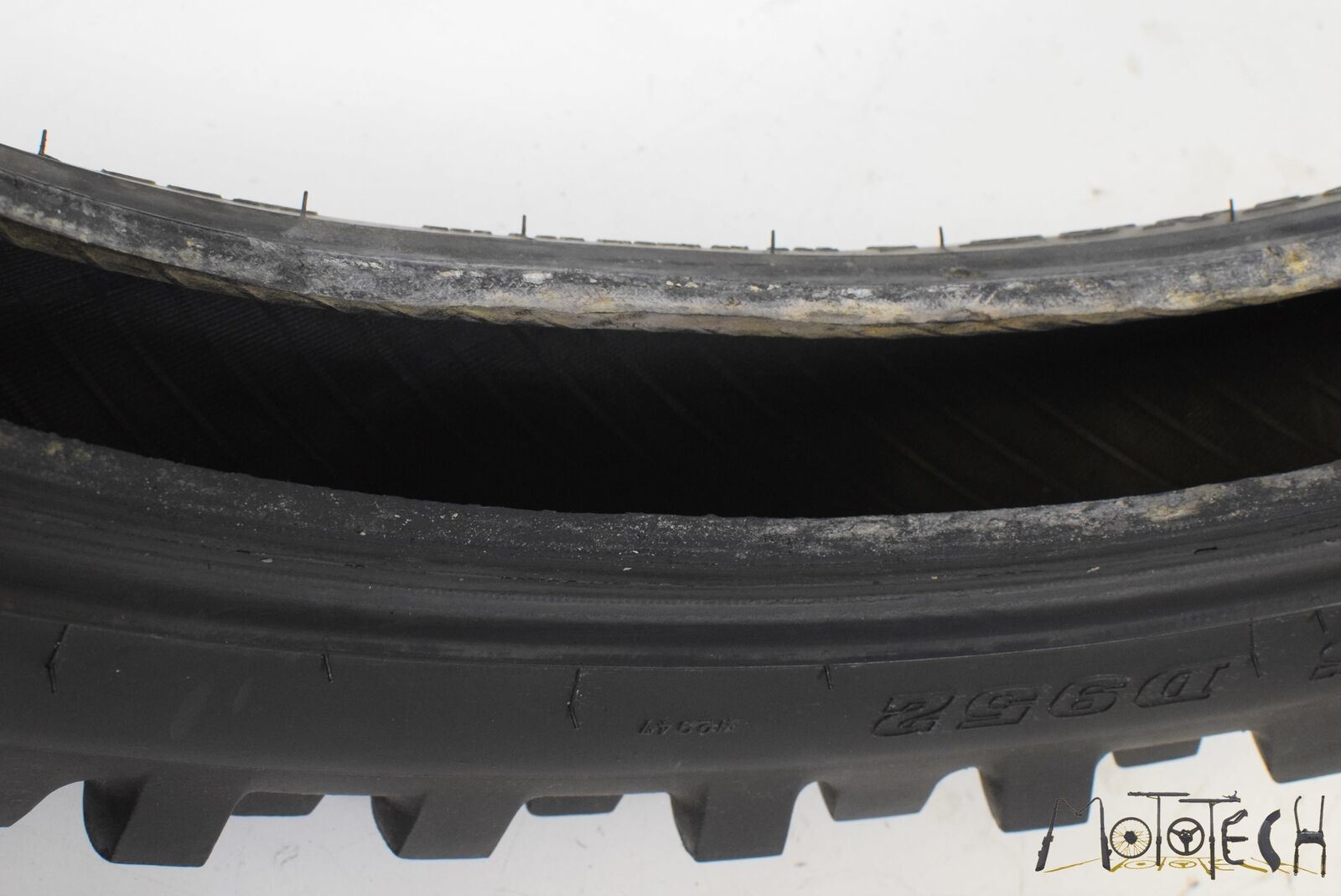 USED MX Rear Tire DUNLOP Sports D952 65M 120/90-18 45174848 {{ shop.shopifyCountryName }} - Mototech271