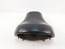 Load image into Gallery viewer, 1997 Kawasaki VN1500 Vulcan Front Rider Seat Saddle - No Tears 53001-1806
