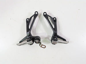2020 Kawasaki Z900 ZR900 Rear Passenger Footpeg Rest Set 35063-1452-18R
