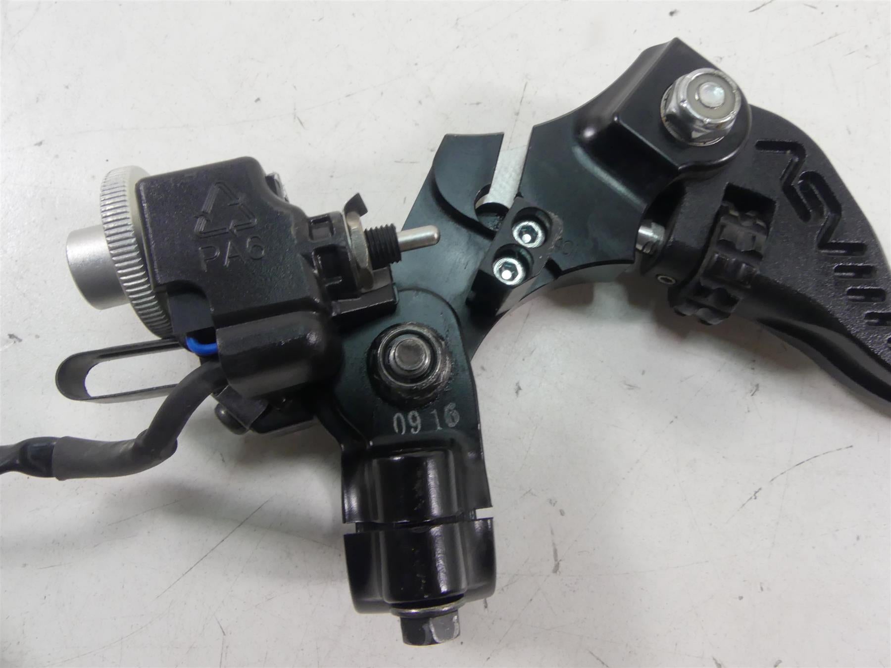 2021 Aprilia RS 660 Clutch Perch & Adjustable ASV Lever 2B003552 {{ shop.shopifyCountryName }} - Mototech271