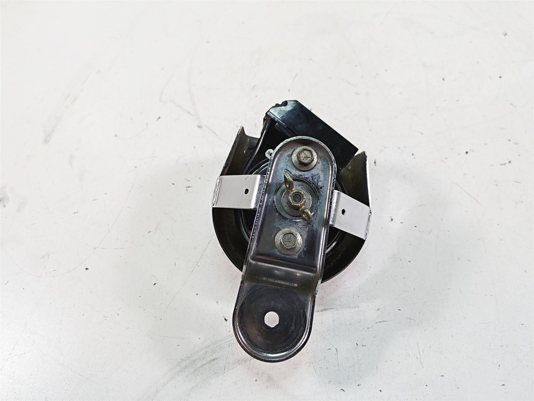 2010 Harley Touring FLHTCU Electra Glide Motohorn 500hz High & Chrome Cover {{ shop.shopifyCountryName }} - Mototech271