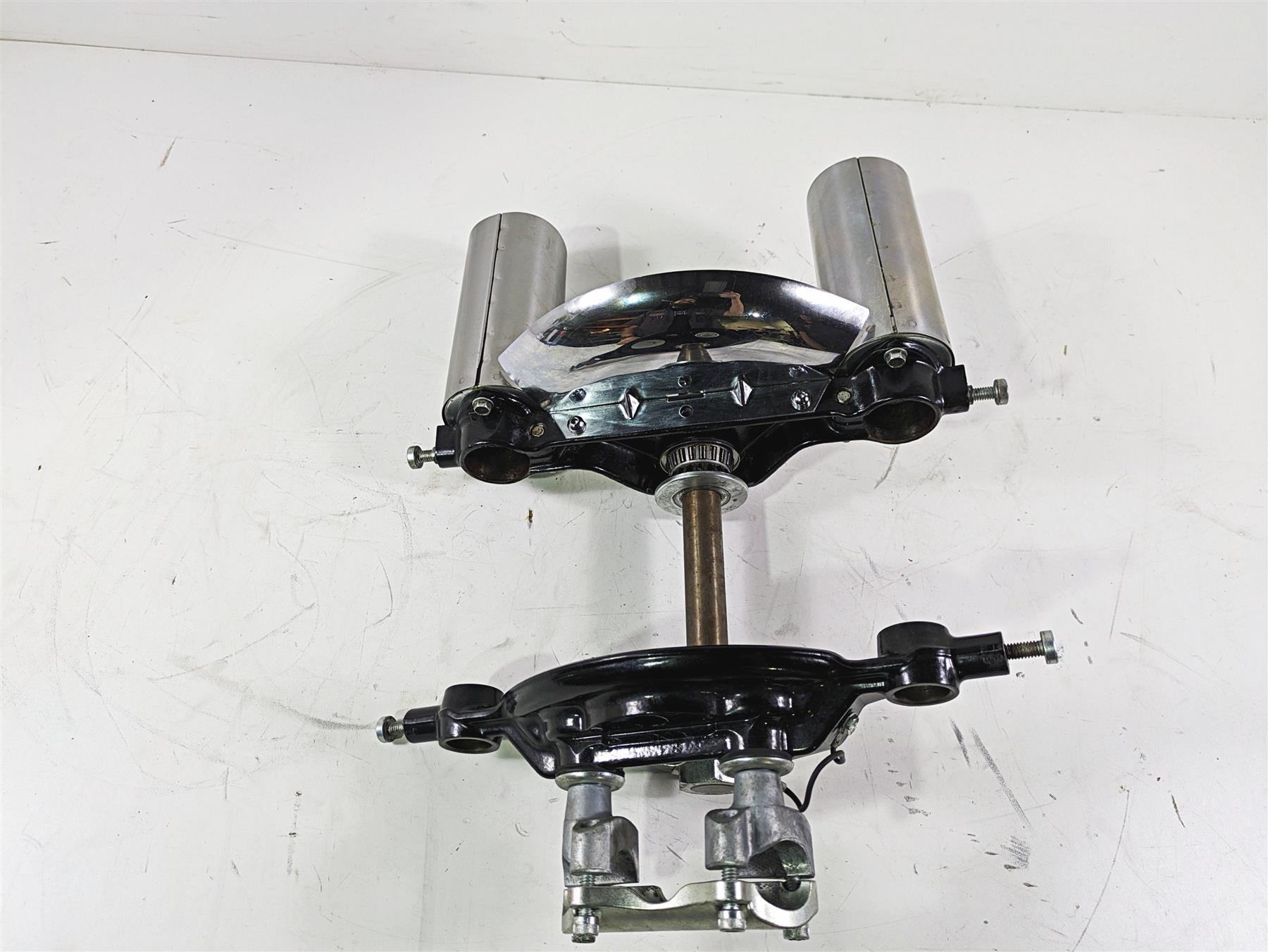 2008 Harley Touring FLHTCU E-Glide 105TH Lower Upper Triple Tree Set 45446-87A {{ shop.shopifyCountryName }} - Mototech271