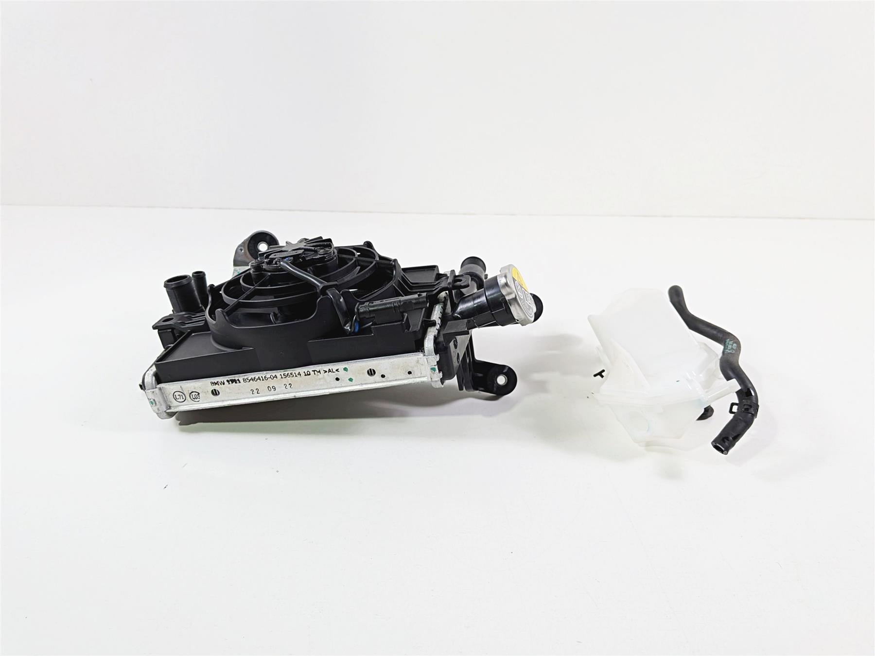 2023 BMW R1250RT RTP K52 Right Radiator Fan Hoses Covers 17118546416 {{ shop.shopifyCountryName }} - Mototech271