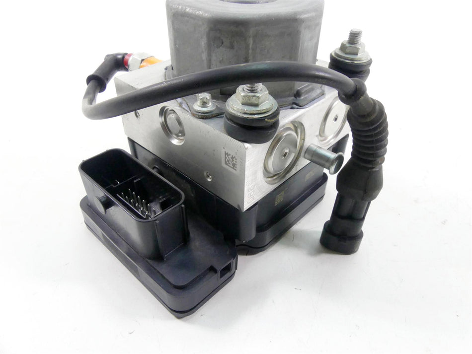 2015 KTM 1290 Adventure Abs Brake Pump Module Unit 60442031044 60442031144 {{ shop.shopifyCountryName }} - Mototech271
