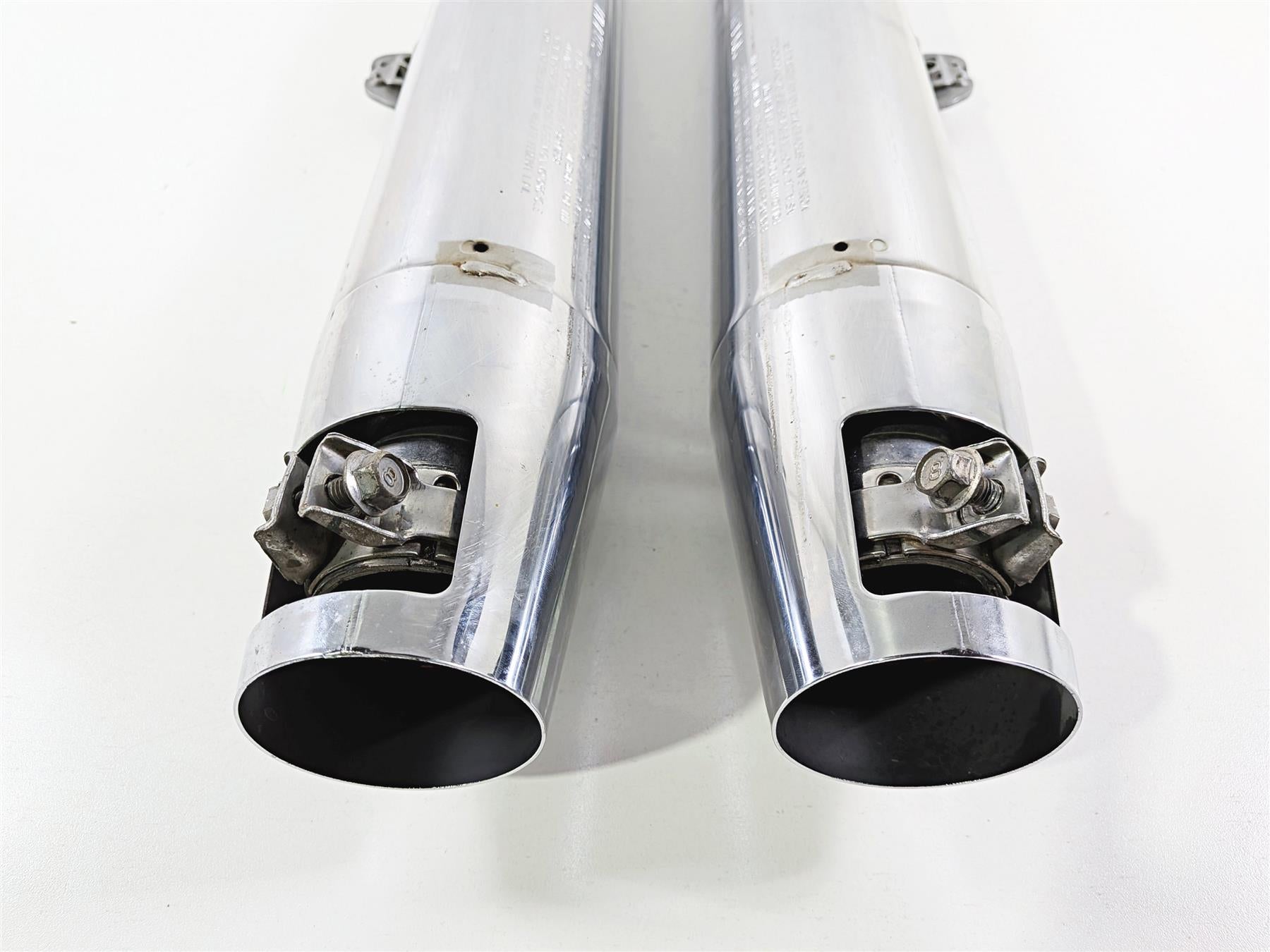 2006 Yamaha XVZ1300 Royal Star Exhaust Pipe Muffler 1D6-14710-00 1D6-14720-00 {{ shop.shopifyCountryName }} - Mototech271