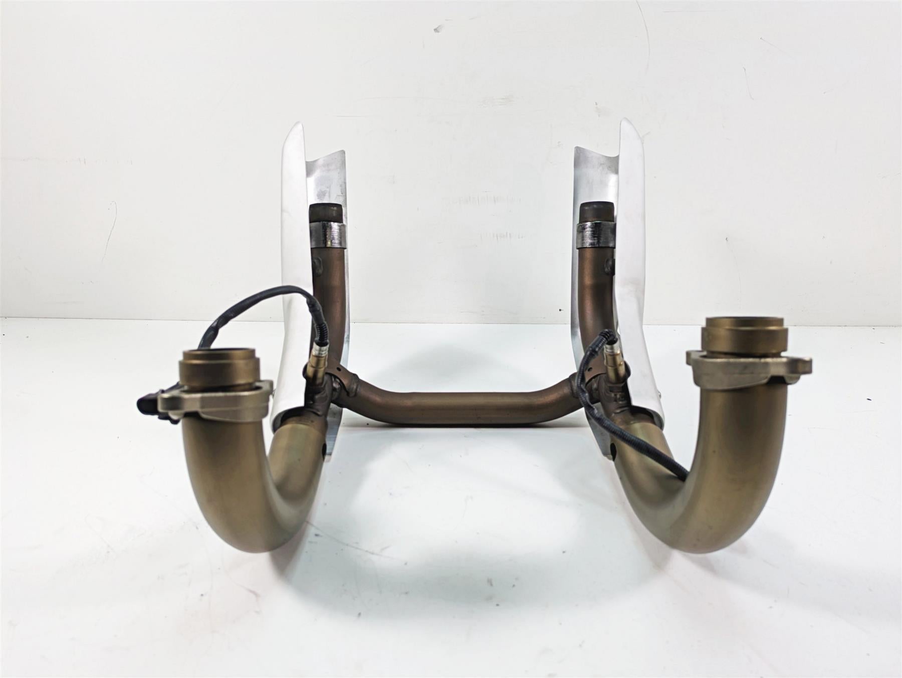 2020 Moto Guzzi V85 TT Adventure Oem Exhaust Header Pipes Manifold 2B006365 {{ shop.shopifyCountryName }} - Mototech271
