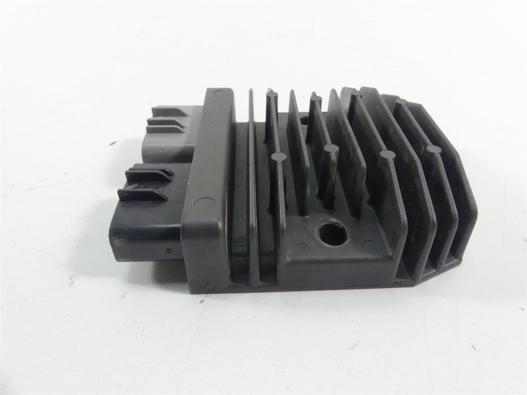2018 BMW S1000RR K46 Rectifier Voltage Regulator 12317718422 FH020CA {{ shop.shopifyCountryName }} - Mototech271