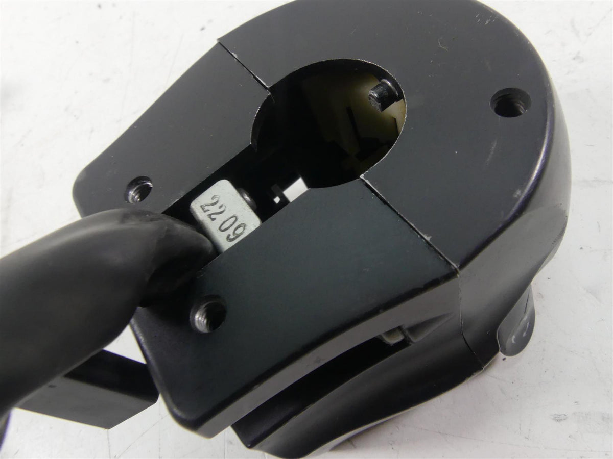 2012 Victory Cross Country Left Hand Turn Signal Horn Control Switch 4012119 {{ shop.shopifyCountryName }} - Mototech271