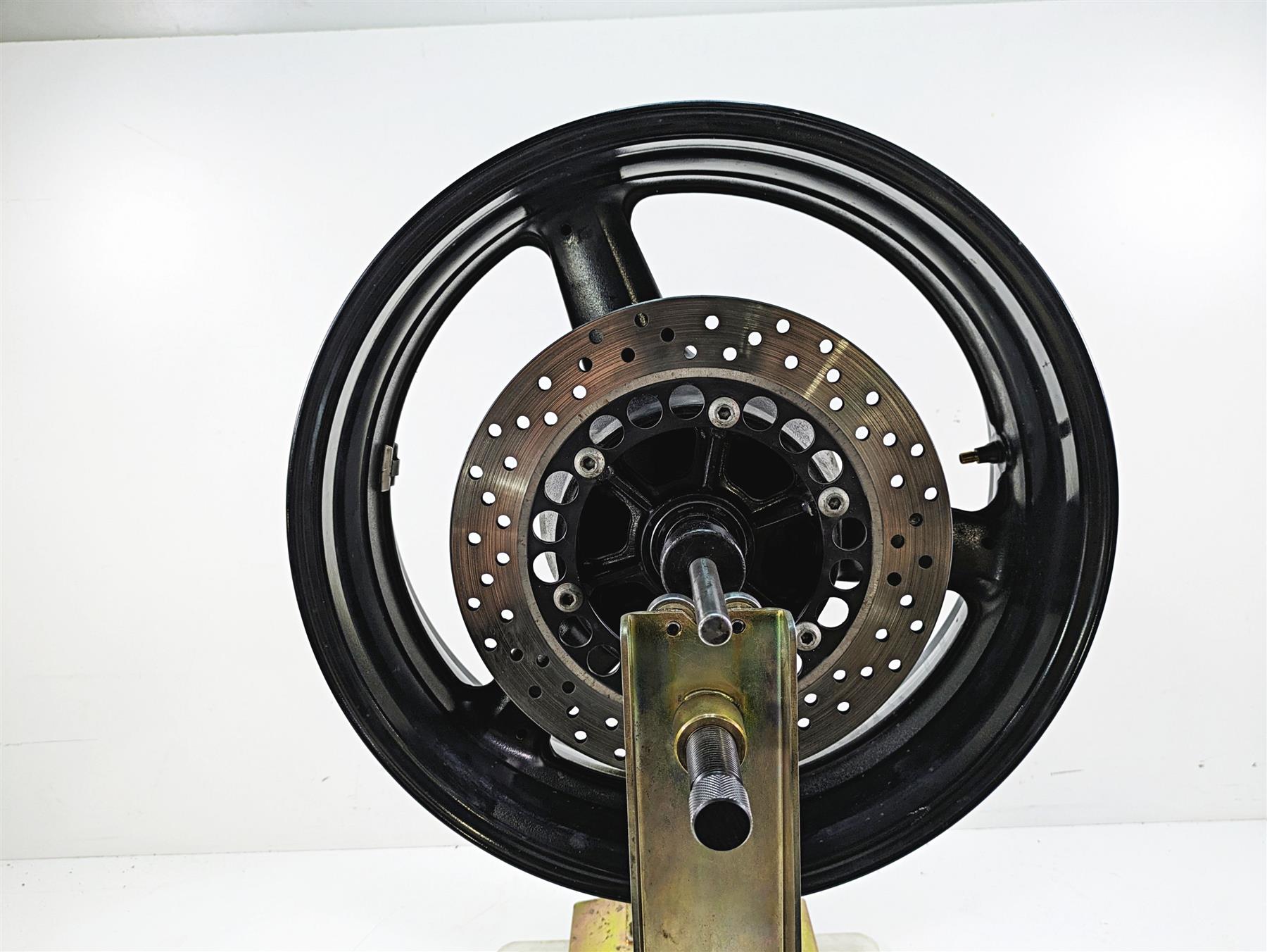 2002 Yamaha FZ1 FZS1000 Fazer Straight 17x5.5 Rear Wheel Rim 5LV