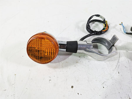 2002 Honda VTX1800 Retro Front Blinker & Clamp Set 33400-MBH-673 33450-MBH-673 {{ shop.shopifyCountryName }} - Mototech271
