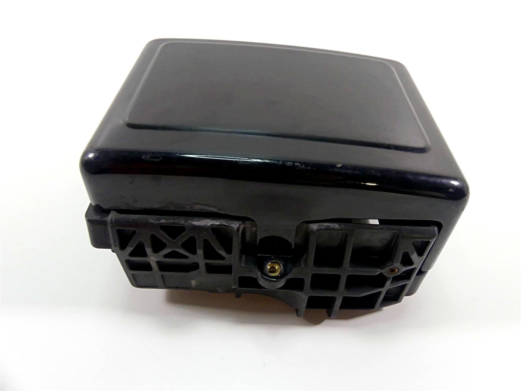 2017 Harley Dyna FXDB Street Bob Battery Carrier & Black Side Cover 70379-06B {{ shop.shopifyCountryName }} - Mototech271