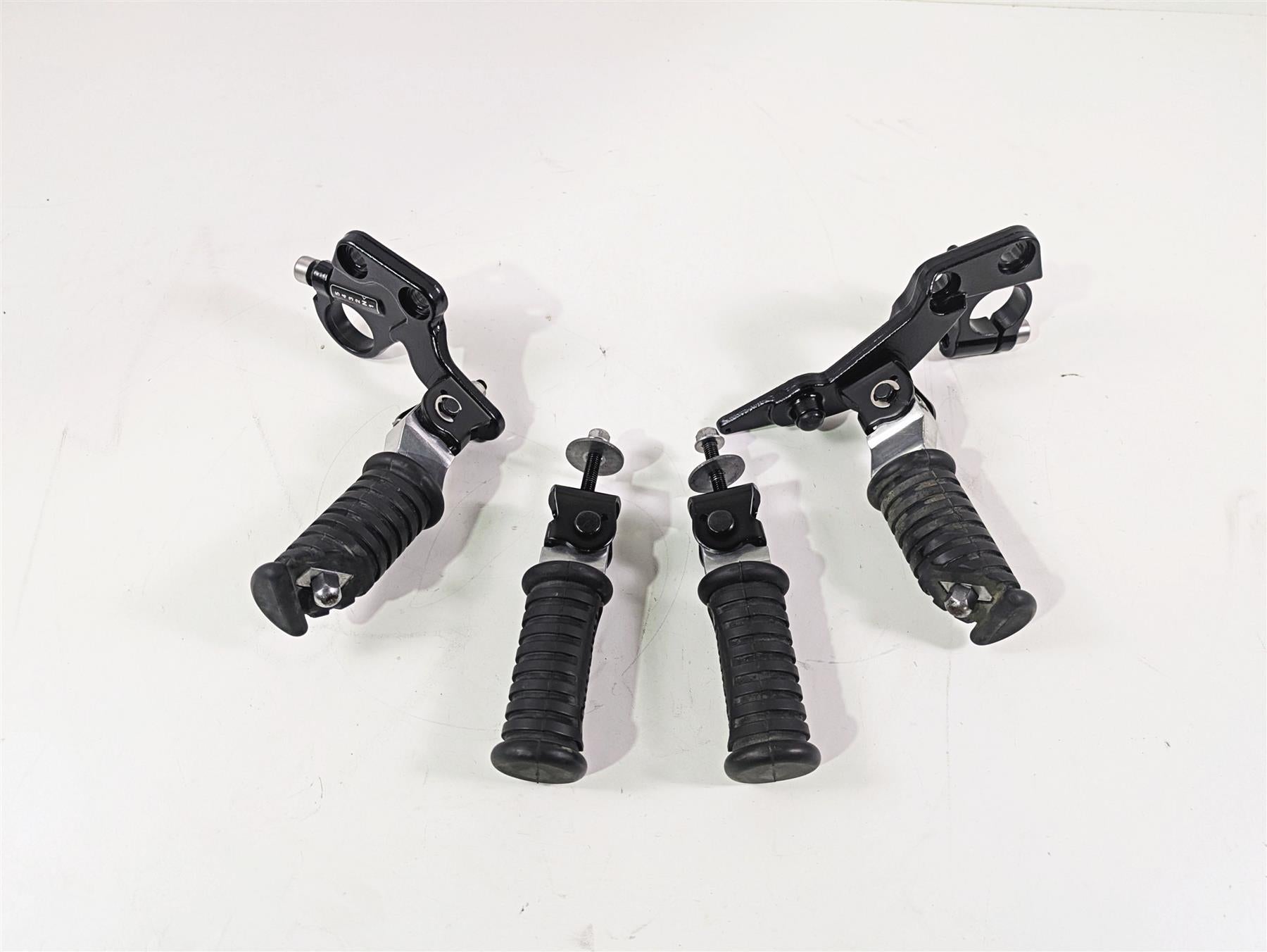 2013 Triumph Bonneville Front Rear Footpeg Rest Set T2070807 T2070806 {{ shop.shopifyCountryName }} - Mototech271