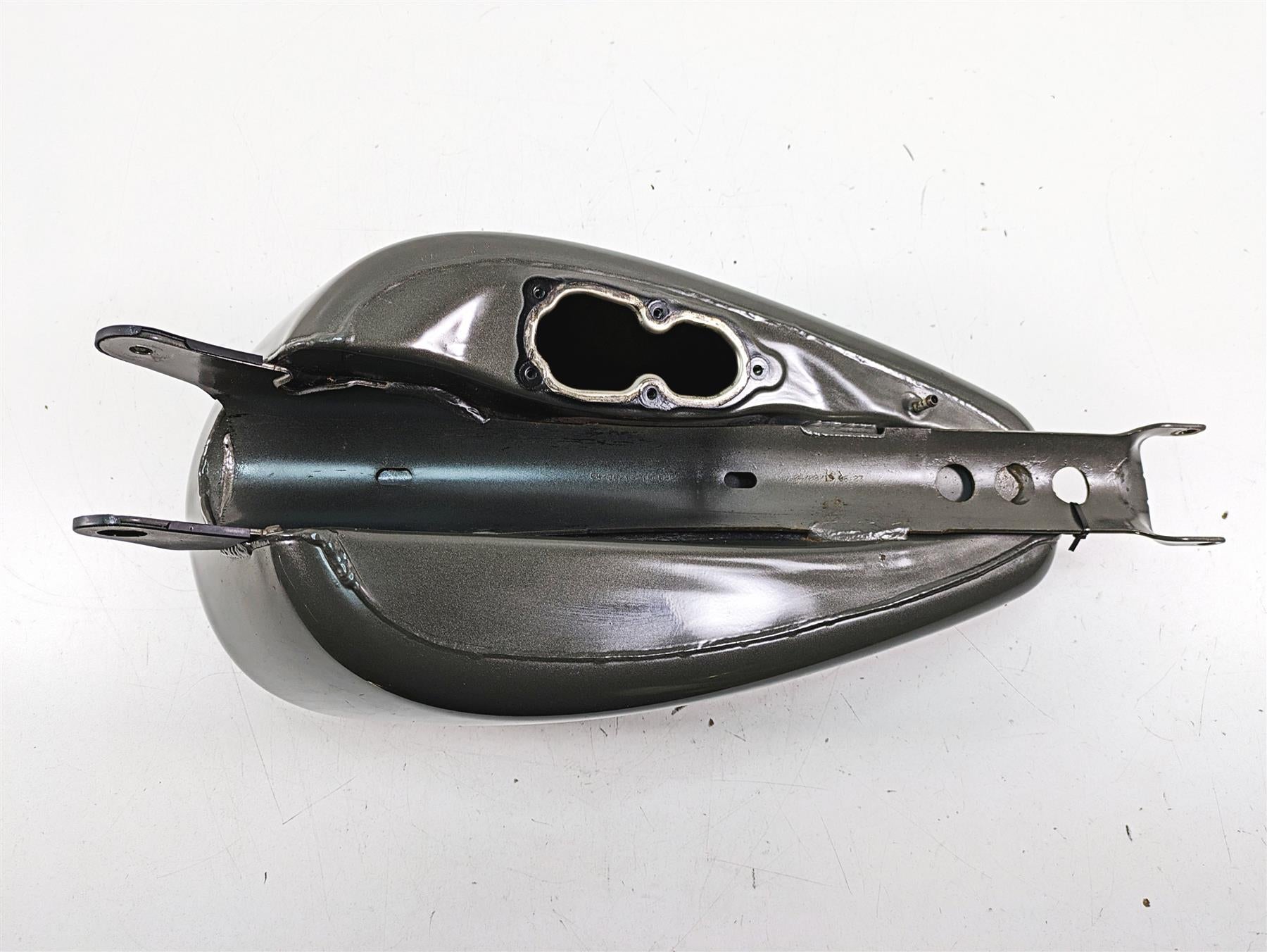2019 Harley XL883N Sportster Iron Fuel Gas Petrol Tank -No Dents 61000701 {{ shop.shopifyCountryName }} - Mototech271