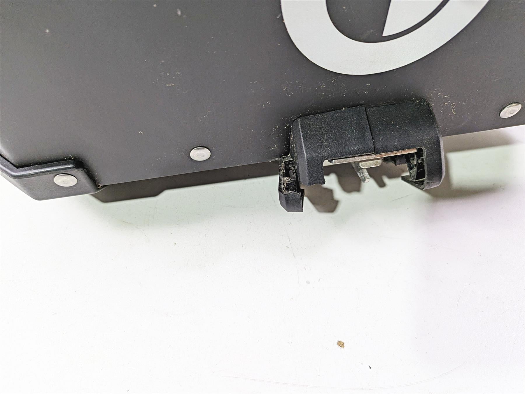 2021 BMW R1250GS K51 Adv Rear Top Case Trunk Bag - Damaged 77432472170 {{ shop.shopifyCountryName }} - Mototech271