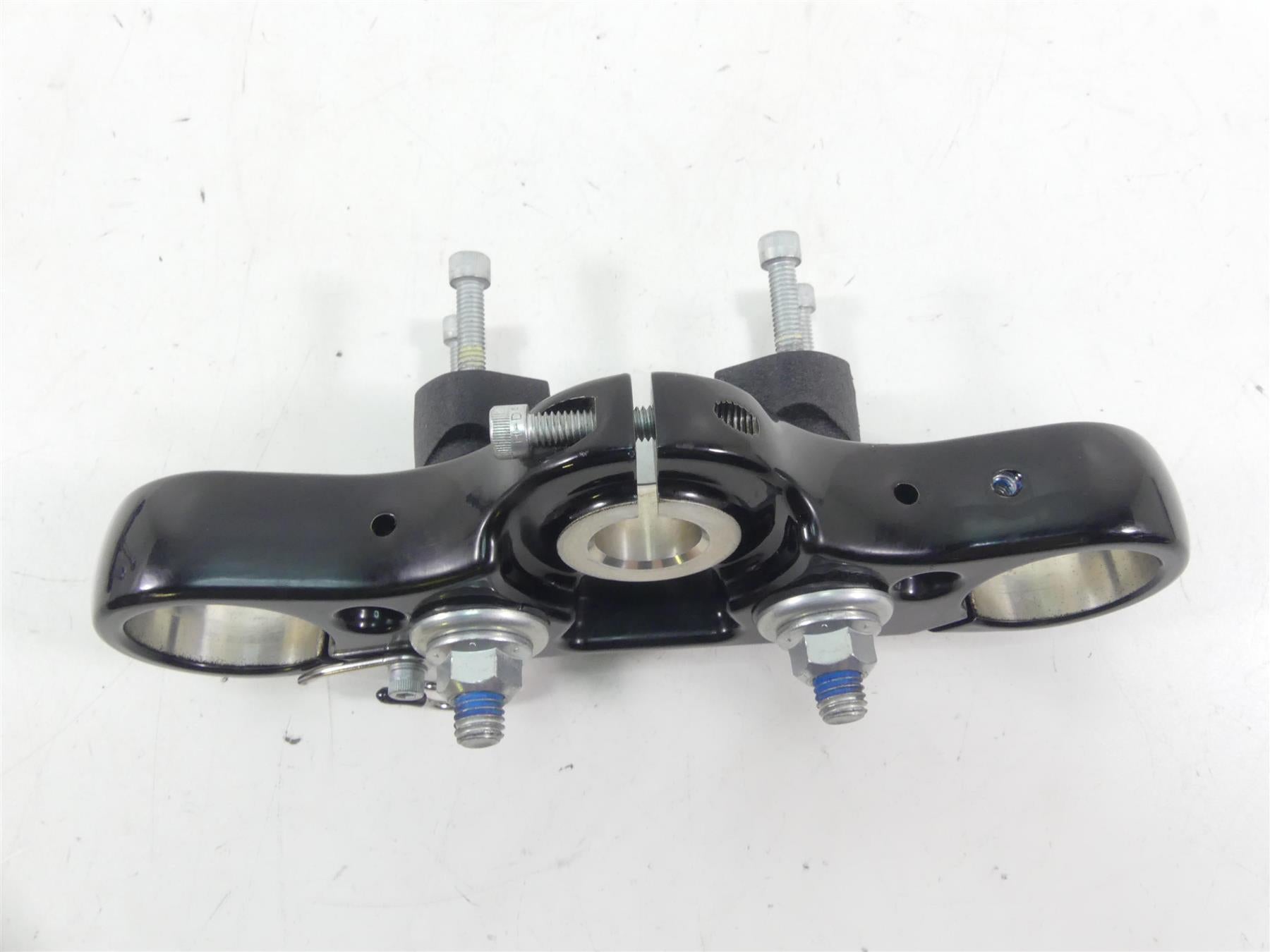 2021 Harley Softail FXBBS 114 Street Bob Upper Triple Tree Clamp 49mm 45900174 {{ shop.shopifyCountryName }} - Mototech271