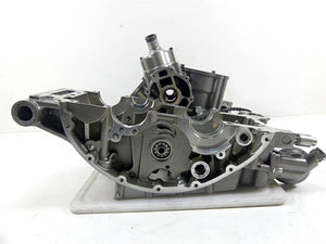 2013 Harley VRSCF Muscle Vrod Engine Motor Crank Case & Piston Set 24457-09K