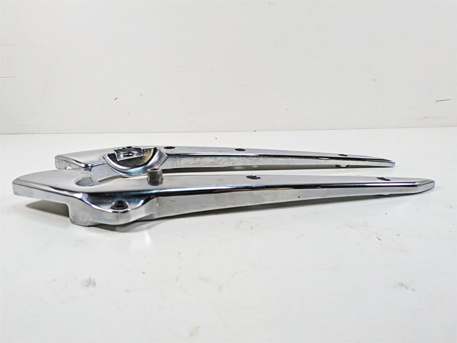 2006 Honda V-Twin VTX1300 R Rear Chrome Fender Frame Struts Braces 77330-MCV-000 {{ shop.shopifyCountryName }} - Mototech271