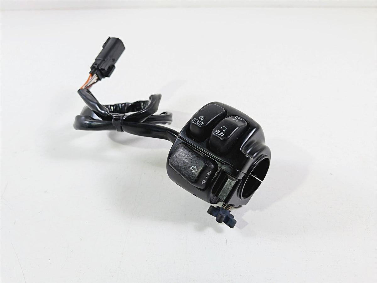 2011 Harley VRSCDX Night Rod Right Hand Start Stop Control Switch -Read 71684-06 {{ shop.shopifyCountryName }} - Mototech271