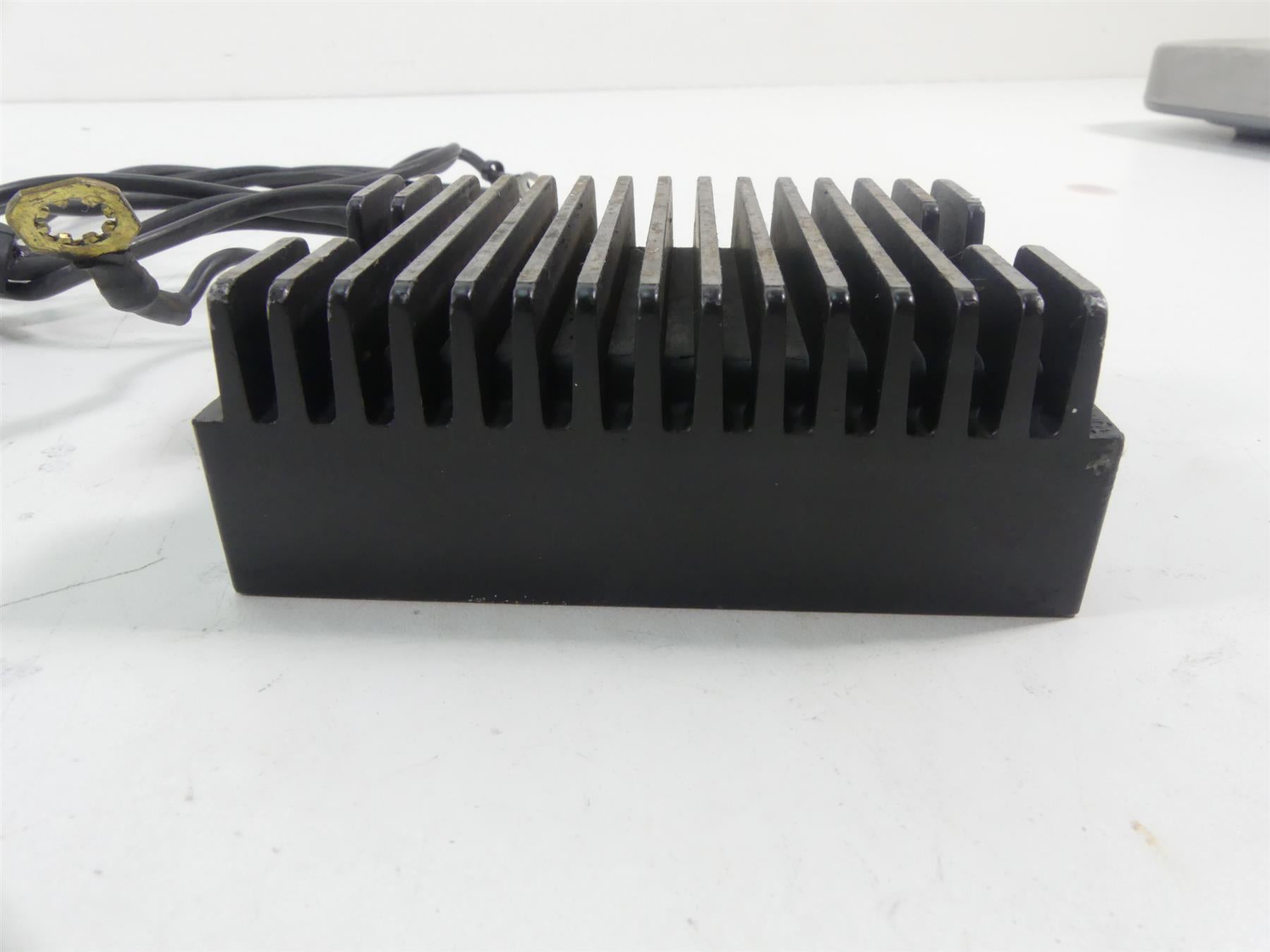 1995 Harley Dyna FXDL Low Rider Rectifier Voltage Regulator 74519-88B {{ shop.shopifyCountryName }} - Mototech271