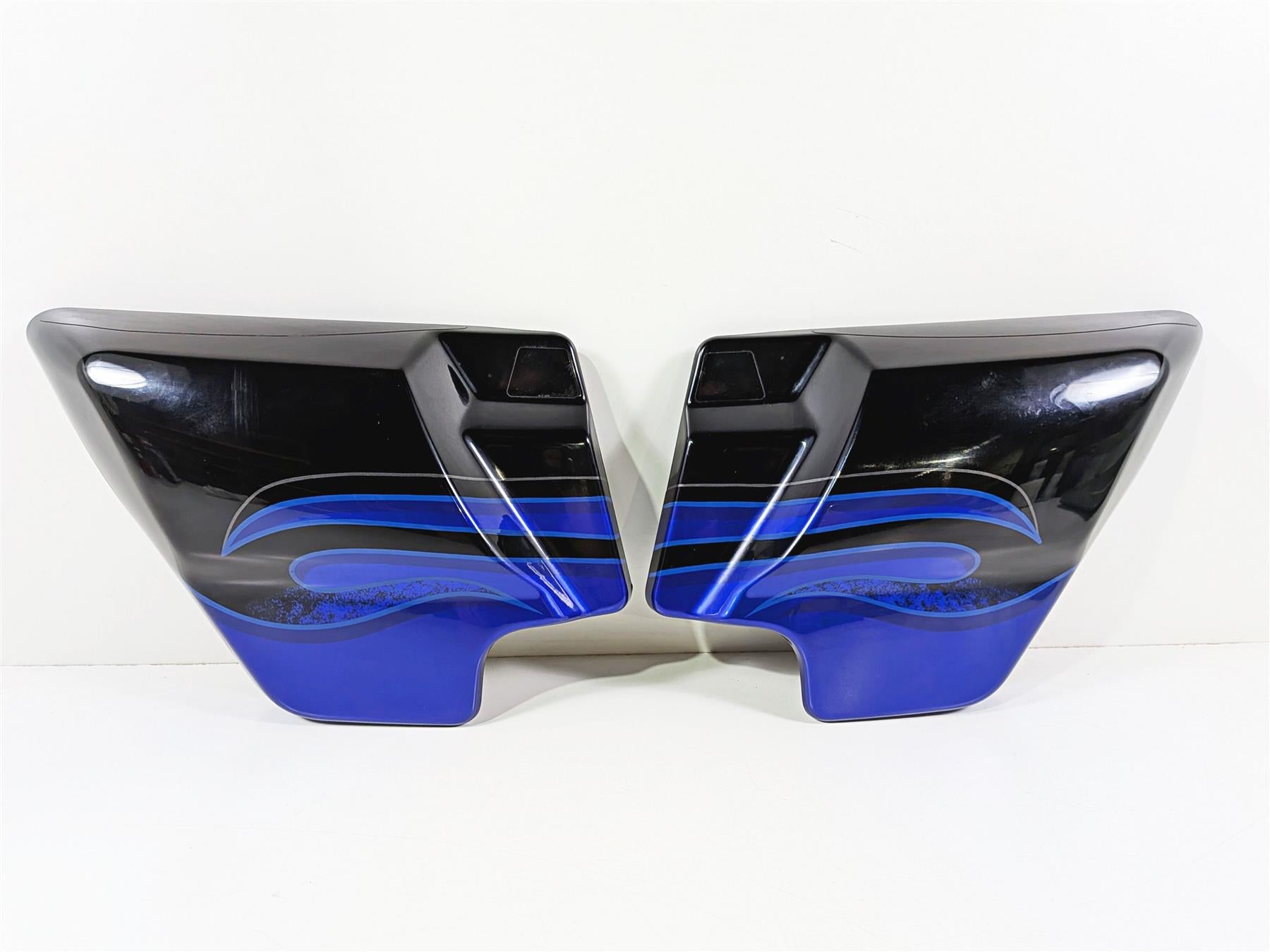 2011 Harley Touring FLHTCU CVO Electra Glide Side Cover Fairing Set 66250-09-Mototech271
