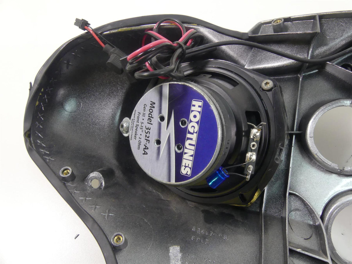 2009 Harley FLHTCU SE4 CVO E-Glide Inner Front Fairing & Speakers Set 58497-08A {{ shop.shopifyCountryName }} - Mototech271