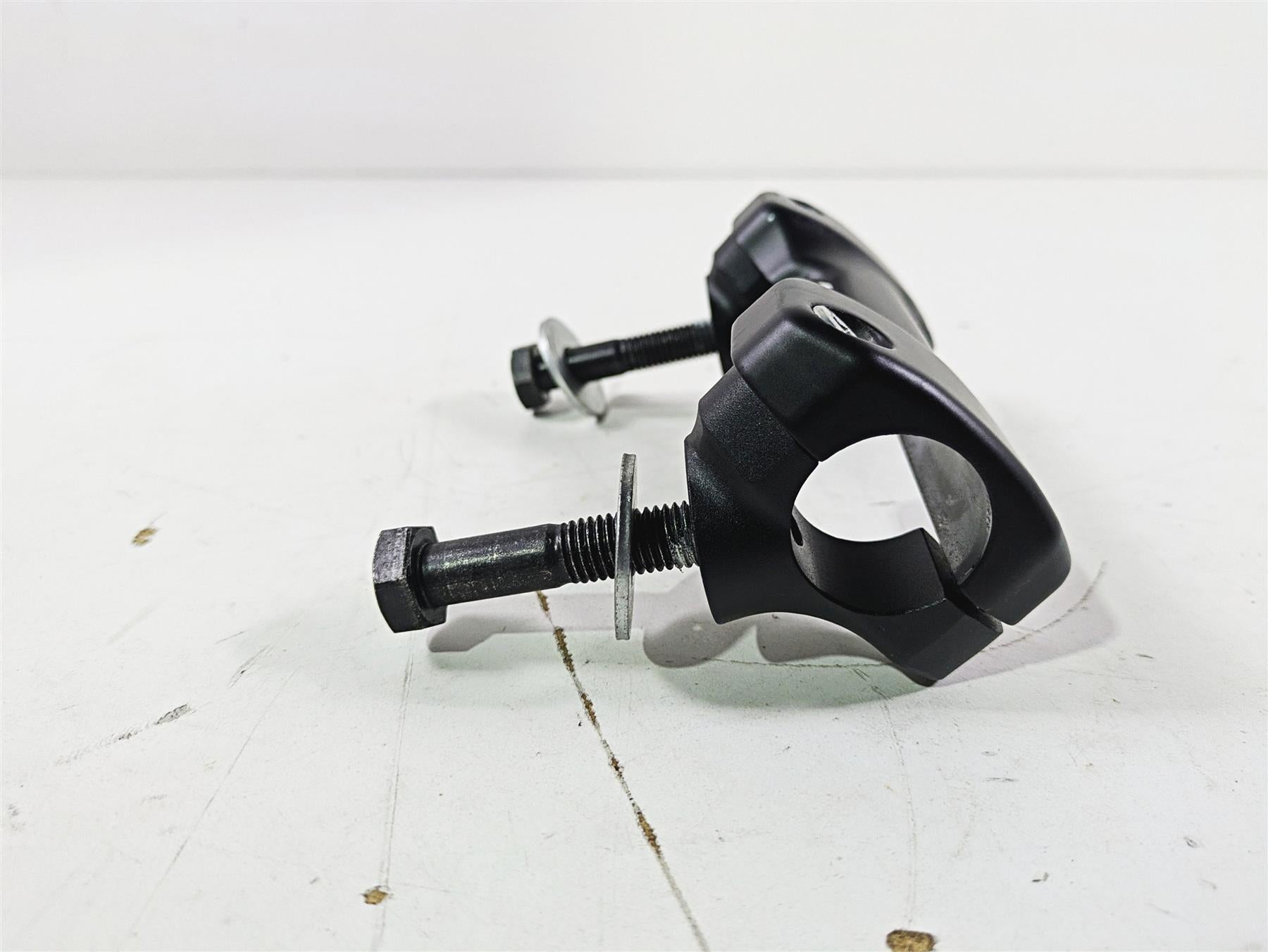 2019 Indian Chieftain Limited Black Handlebar Holder Risers 5139656 5639269 {{ shop.shopifyCountryName }} - Mototech271