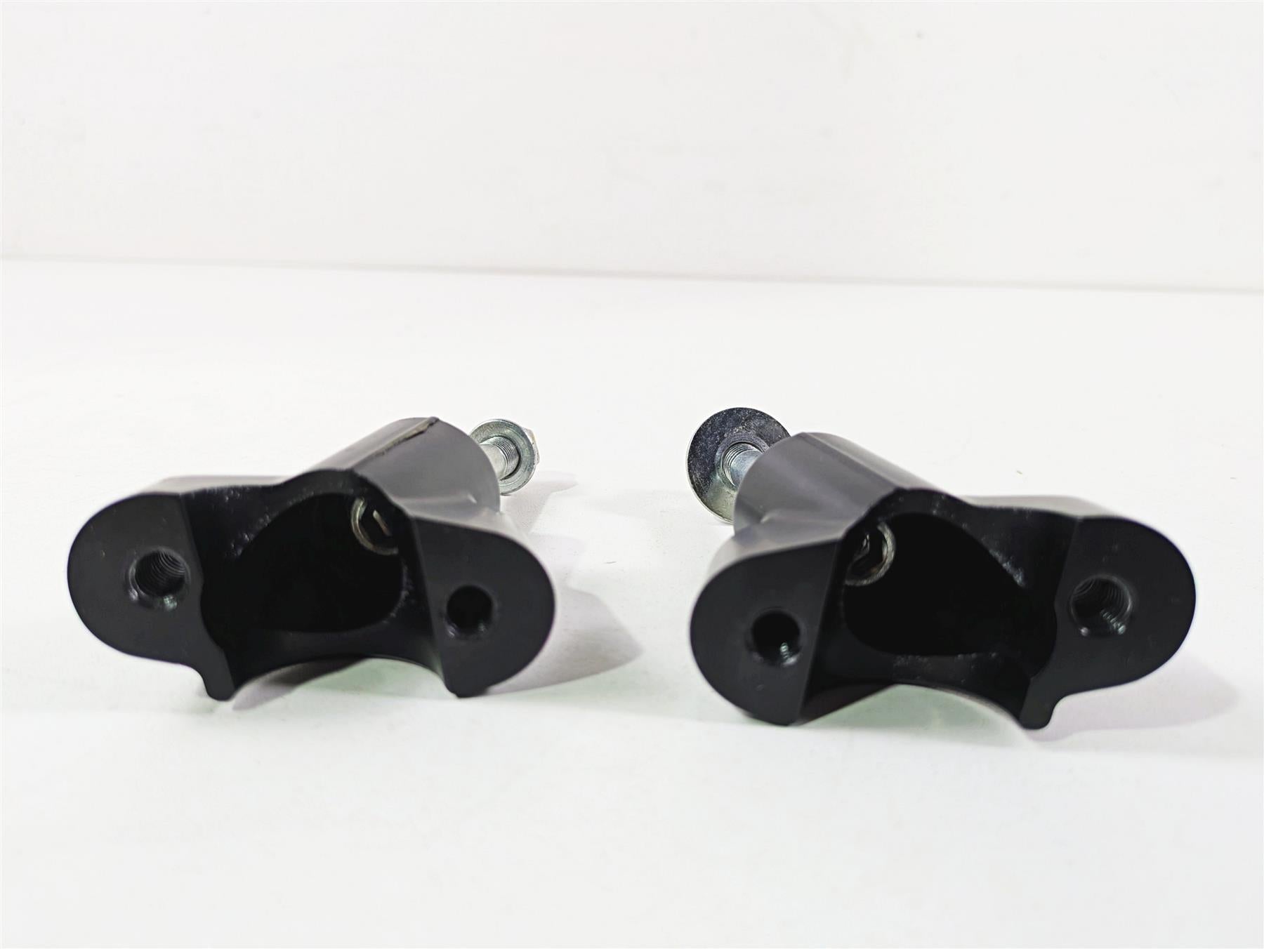 2022 Ducati Hypermotard 950 Lower Handlebar Riser Holder Set 360Z2681AA {{ shop.shopifyCountryName }} - Mototech271
