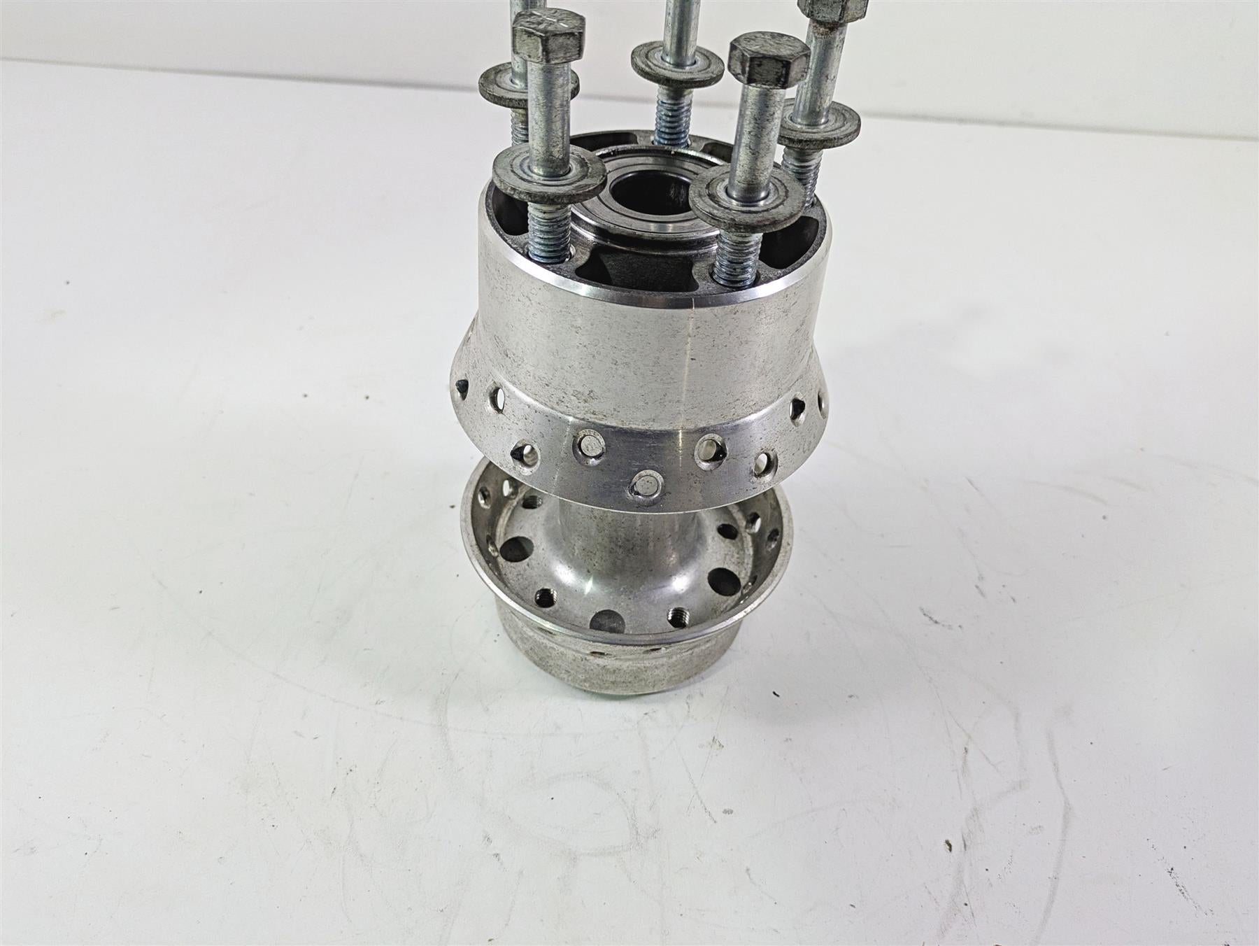 2020 Harley Softail FXST Standard Rear Wheel Hub Spoke Rim 40700-08A {{ shop.shopifyCountryName }} - Mototech271