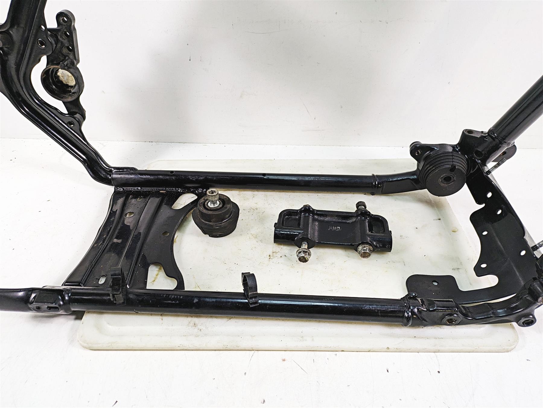 2010 Harley Touring FLHTCU Electra Glide Straight Main Frame Chassis With Clean Texas Title. 47900-11BHP {{ shop.shopifyCountryName }} - Mototech271