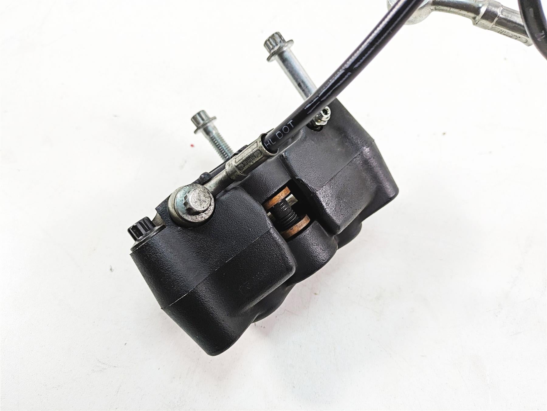 2012 Harley FLD Dyna Switchback Front Brake Caliper + Line 41300001 {{ shop.shopifyCountryName }} - Mototech271
