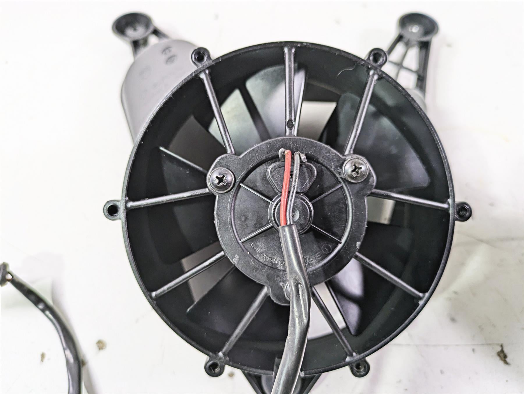 2015 Ducati Panigale 1299 S Radiator Coolant Fan & Mount 8292A342A {{ shop.shopifyCountryName }} - Mototech271