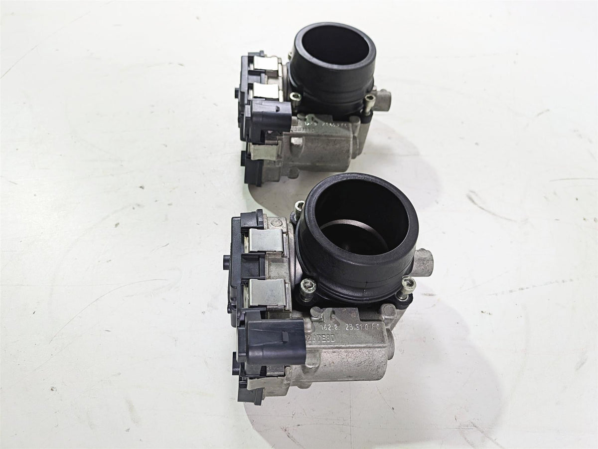2018 Ducati Hypermotard 939 SP Throttle Fuel Injection Body Set 28240904A {{ shop.shopifyCountryName }} - Mototech271
