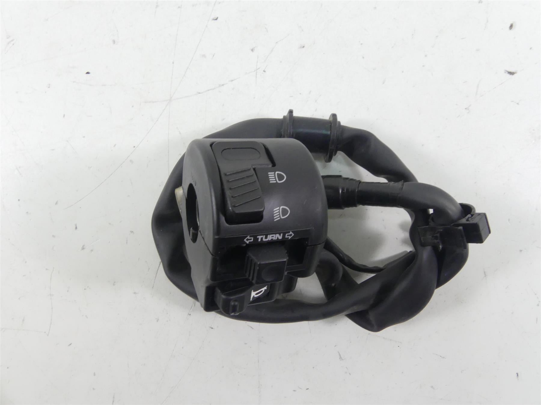 2021 Honda CBR600RR Left Hand Turn Signal Lights Control Switch 35200-MJC-A01 {{ shop.shopifyCountryName }} - Mototech271