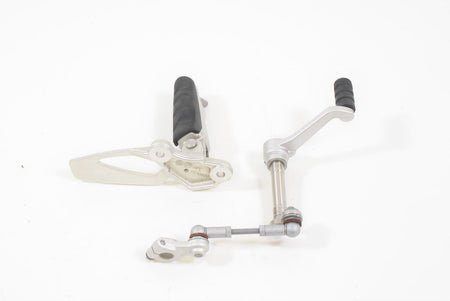 2014 BMW R1200R R1200 R K27 Front Right Footpeg Shifter Peg 46717728691 {{ shop.shopifyCountryName }} - Mototech271