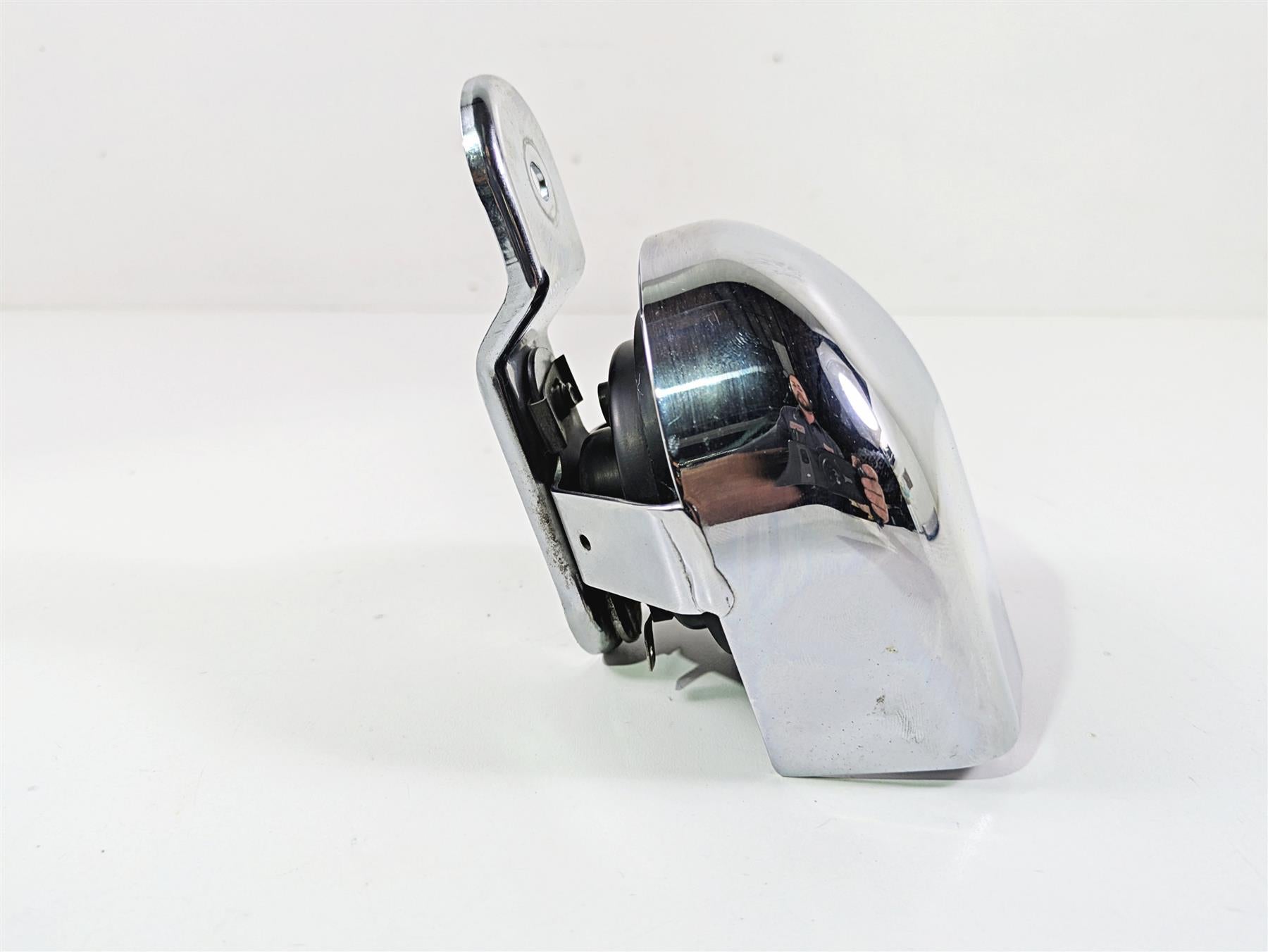 1999 Harley Touring FLHTCUI E-Glide Horn & Chrome Cover 61300478A {{ shop.shopifyCountryName }} - Mototech271