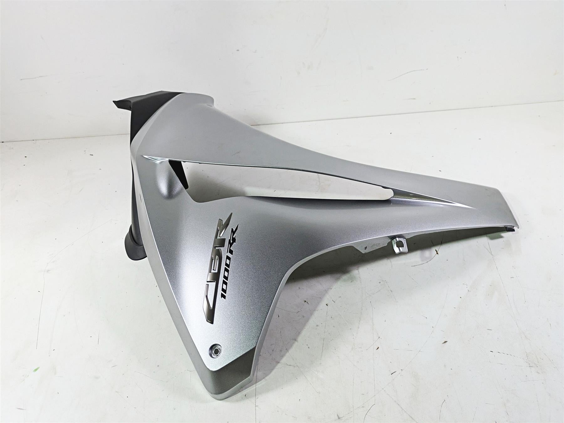 2008 Honda CBR1000RR SC59 Right Main Fairing Cover Cowl 64350-MFL-670